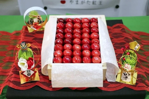 Cherry Nhật Bản hơn 4 triệu đồng/quả gây xôn xao 