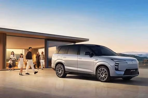 BYD Denza N8L 2027 từ hơn 1,1 tỷ đồng, chạy 430km không "ăn xăng"