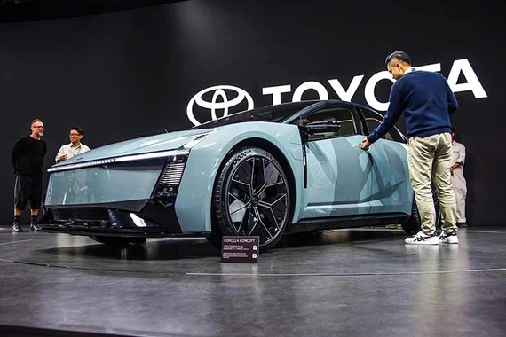 Toyota Corolla mới sẽ đẹp như concept, mạnh như xe điện