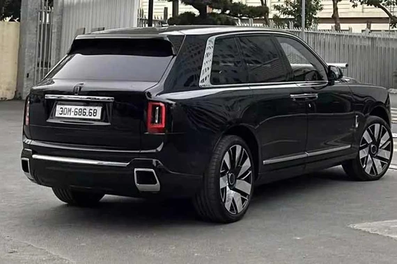 Rolls-Royce Cullinan Series II không dưới 50 tỷ đồng về tay đại gia Hà Nội