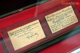 Xúc động loạt kỷ vật quý gắn với sự ra đời của Đảng 