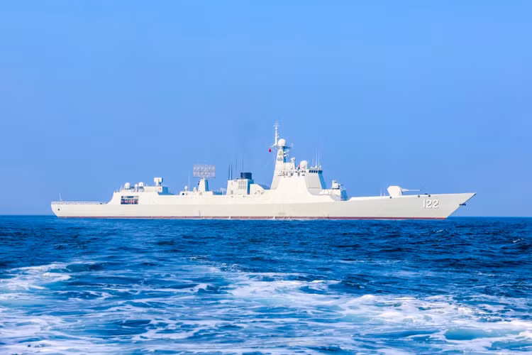 Tàu khu trục lớp Type 052D Đường Sơn
