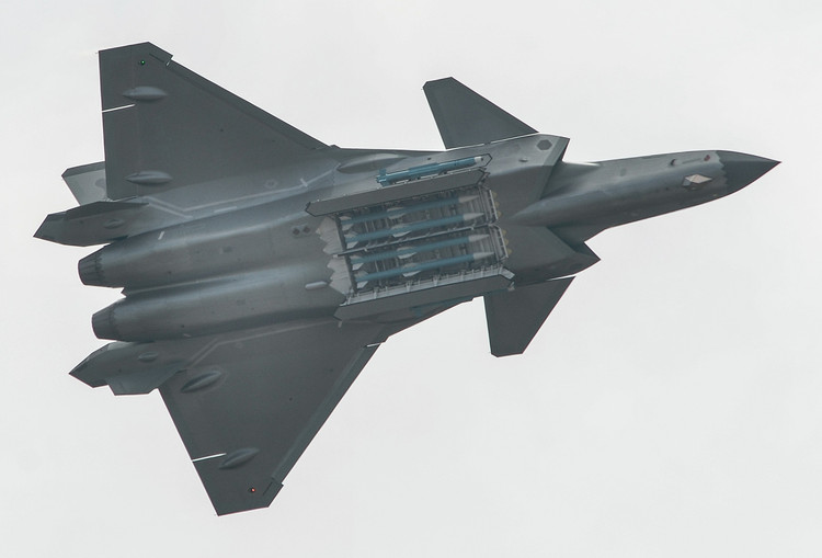 j-20-fighter-44040541250-cropped-copy.jpg