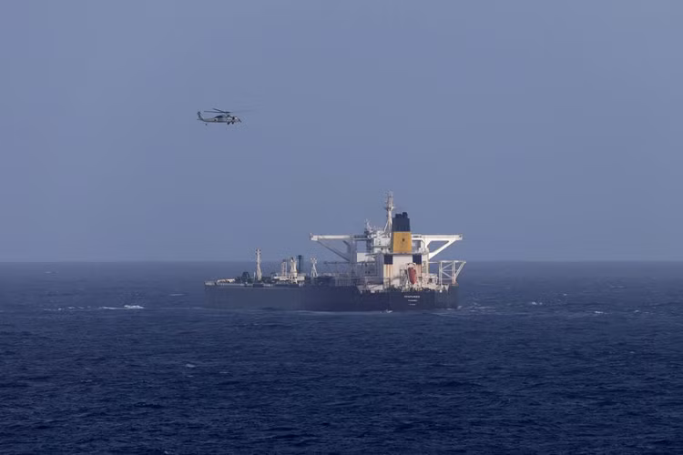 us-united-states-helicopter-panama-flagged-oil-tanker-venezuela-by-department-of-homeland-security-handout-reuters-via-cnn-newsource.jpg