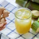 Lợi ích sức khỏe của nước mía nấu gừng