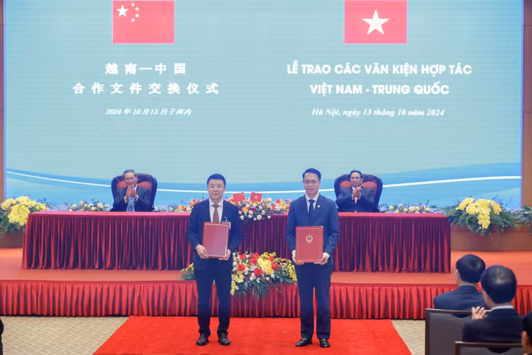 Việt Nam - Trung Quốc trao 10 văn kiện hợp tác quan trọng - Hình 8 Viet Nam - Trung Quoc trao 10 van kien hop tac quan trong-Hinh-8
