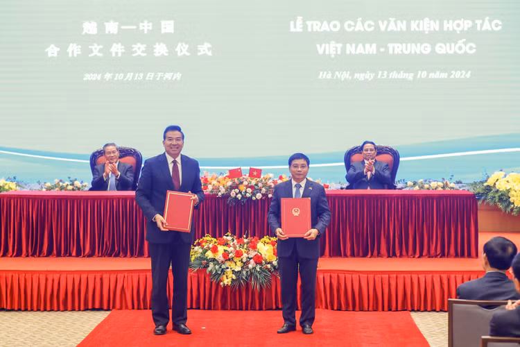 Việt Nam - Trung Quốc trao 10 văn kiện hợp tác quan trọng - Hình 2 Viet Nam - Trung Quoc trao 10 van kien hop tac quan trong-Hinh-2