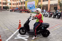 Hướng dẫn lái xe an toàn giúp học sinh TP HCM tự tin khi tham gia giao thông