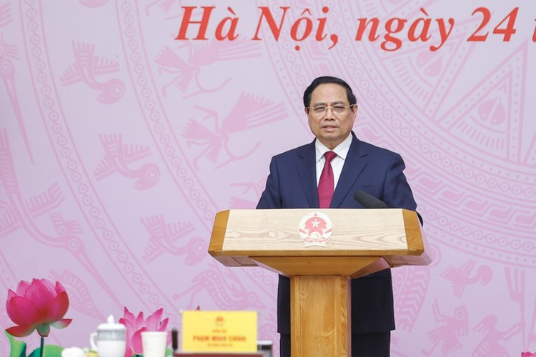 Thủ tướng Chính phủ bày tỏ tri ân sâu sắc tới các thế hệ thầy thuốc, các chuyên gia, nhà khoa học, nhà quản trị và các cán bộ, nhân viên ngành y tế vì những đóng góp to lớn, bền bỉ và thầm lặng cho sự nghiệp chăm sóc, bảo vệ và nâng cao sức khỏe nhân dân - Ảnh: VGP/Nhật Bắc