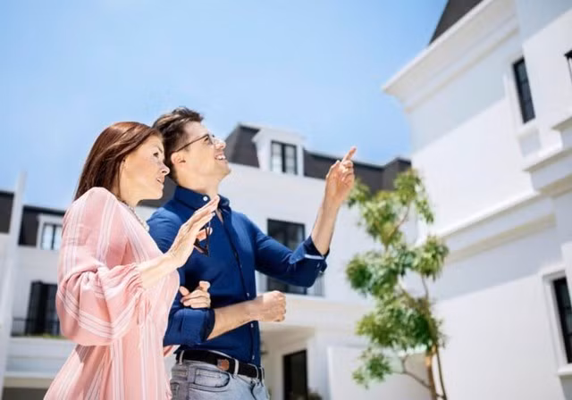 Người muốn giàu có lâu dài thường lựa chọn bất động sản phù hợp nhu cầu hoặc có khả năng cho thuê, đầu tư. Ảnh minh họa