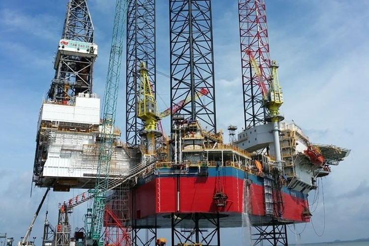 Giàn khoan tự nâng Tam Đảo 05 do Cty CP Chế tạo Giàn khoan Dầu khí chế tạo có khả năng hoạt động khoan thăm dò ở hầu hết các vùng biển thuộc thềm lục địa Việt Nam. (Nguồn: nangluongvietnam.vn)