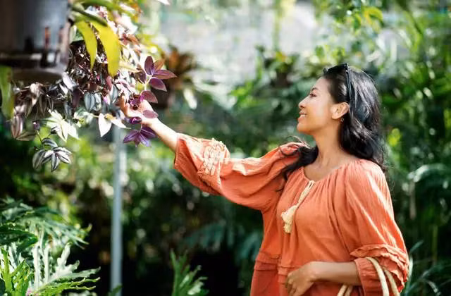 Khi đủ tự tin, phụ nữ trung niên sẽ chủ động đón nhận thử thách mới, sẵn sàng học hỏi và không ngại bắt đầu lại nếu cần. Ảnh minh họa