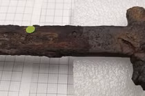 Phát hiện kiếm cổ từ thế kỷ 16 tại Đức qua công nghệ CT hiện đại