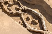 Khám phá bộ hài cốt 1.300 năm tuổi kỳ lạ ở Siberia