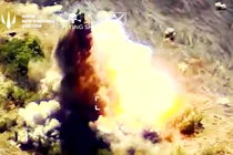 Ukraine dùng bom GBU-39 phá hủy căn cứ sửa chữa UAV Nga