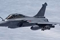 Máy bay tiêm kích Rafale