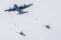  Iran từng treo thưởng 60.000 USD để bắt sống phi công F-15E Mỹ