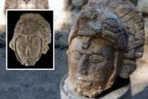 Bí ẩn tượng chiến binh 1.000 năm tuổi đội mũ rắn há miệng đe dọa
