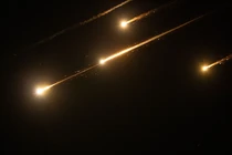 Israel xoay sở ra sao khi kho tên lửa cạn kiệt? 