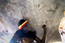 Tận mục Bức tranh Kangaroo 17.300 năm tuổi 