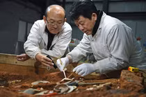 Bí mật đồ chơi 2.000 năm tuổi của hoàng tử Trung Quốc