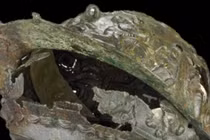 Khám phá mũ chiến binh La Mã cổ đại hơn 1.900 năm tuổi tại Anh