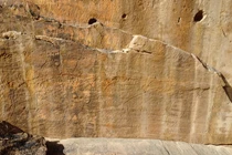 Phát hiện chấn động: Bức chạm khắc đá 12.000 năm tuổi ở Ả Rập