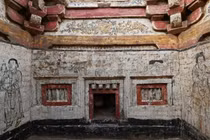 Đào hồ chứa nước tìm thấy mộ cổ bí ẩn đầy ắp báu vật