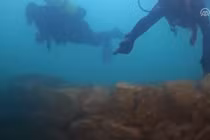 Bí ẩn lâu đài chìm Urartu dưới Hồ Van được hé lộ