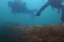 Bí ẩn lâu đài chìm Urartu dưới Hồ Van được hé lộ