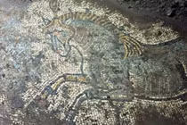 Kiệt tác khảm La Mã 1500 năm tuổi bất ngờ phát hiện