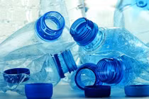 Nhựa PFAS “vĩnh cửu” được làm sạch nhờ ánh sáng mặt trời 