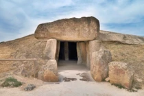 Phát hiện công trình mộ đá cổ xưa ở Andalucia giúp hiểu về tín ngưỡng cổ đại