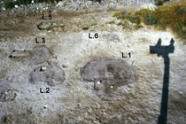 Chiếc liềm đá lửa 23.000 năm tuổi lộ chi tiết sốc