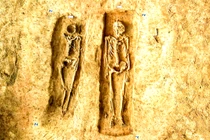 Khai quật mộ cổ cặp đôi quý tộc Đức, cảnh tượng bên trong gây choáng