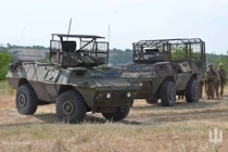 Xe bọc thép Mỹ cứu tinh hay gánh nặng cho binh sĩ Ukraine