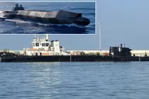 Tàu tấn công không người lái mang tên lửa của Trung Quốc lộ diện