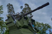 Ukraine triển khai tháp pháo phòng không dẫn đường bằng AI