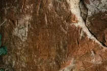 Choáng ngợp trước dòng chữ cổ bí ẩn trên đỉnh Phu Khat Thái Lan