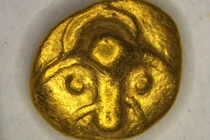 Heo đất thời Trung Cổ chứa 5 đồng vàng trong cuộc khai quật tại Israel