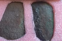 Khảo cổ học tiết lộ sự thật về hai lưỡi rìu Thời Kỳ Đồ Đồng 