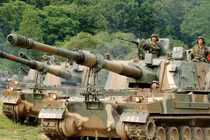 Pháo tự hành K9 "viên ngọc sáng" của ngành công nghiệp quốc phòng Hàn Quốc