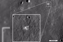Phát hiện miệng hố 'mới tinh' trên Mặt Trăng, hé lộ va chạm bí ẩn