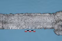 Bí ẩn về tấm bia cổ khắc họa các vị thần khiến chuyên gia bối rối