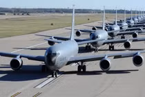 Iran tung đòn phá hủy 5 máy bay tiếp nhiên liệu của Mỹ