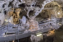 Mộ hoàng tử hơn 27.000 năm ở Italy chứa bí mật rợn người