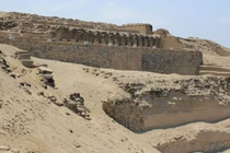 Khai quật ngôi mộ tập thể tiền Inca 1.000 năm tuổi tại Peru