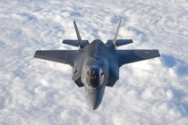 Ấn Độ từ chối lời đề nghị mua tiêm kích tàng hình F-35 của Mỹ