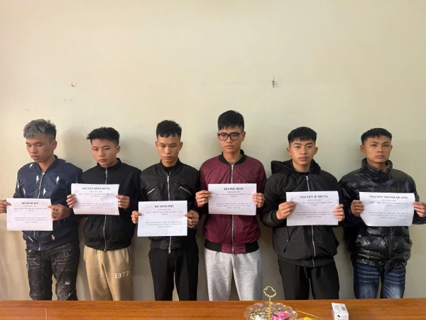 Triệu tập 9 đối tượng vụ hành hung công an viên ở Hải Phòng