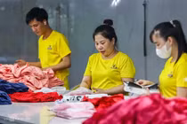 [SPOTLIGHT] Trả lương chậm, vi phạm giờ làm: Phạt tới 75 triệu đồng
